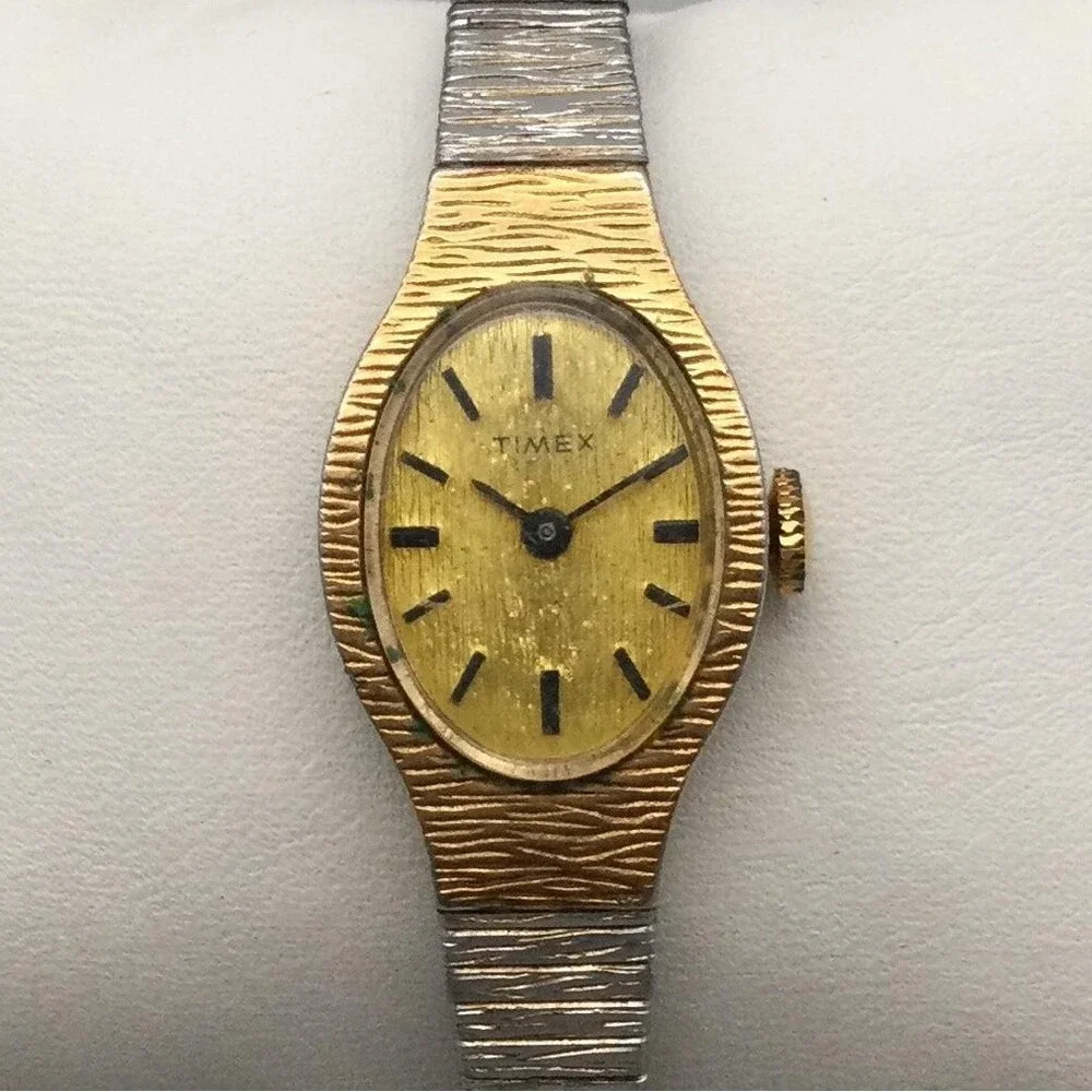 Vintage Timex Womens Watch 18mm Gold Dial Silver Tone Bracelet Manual Wind